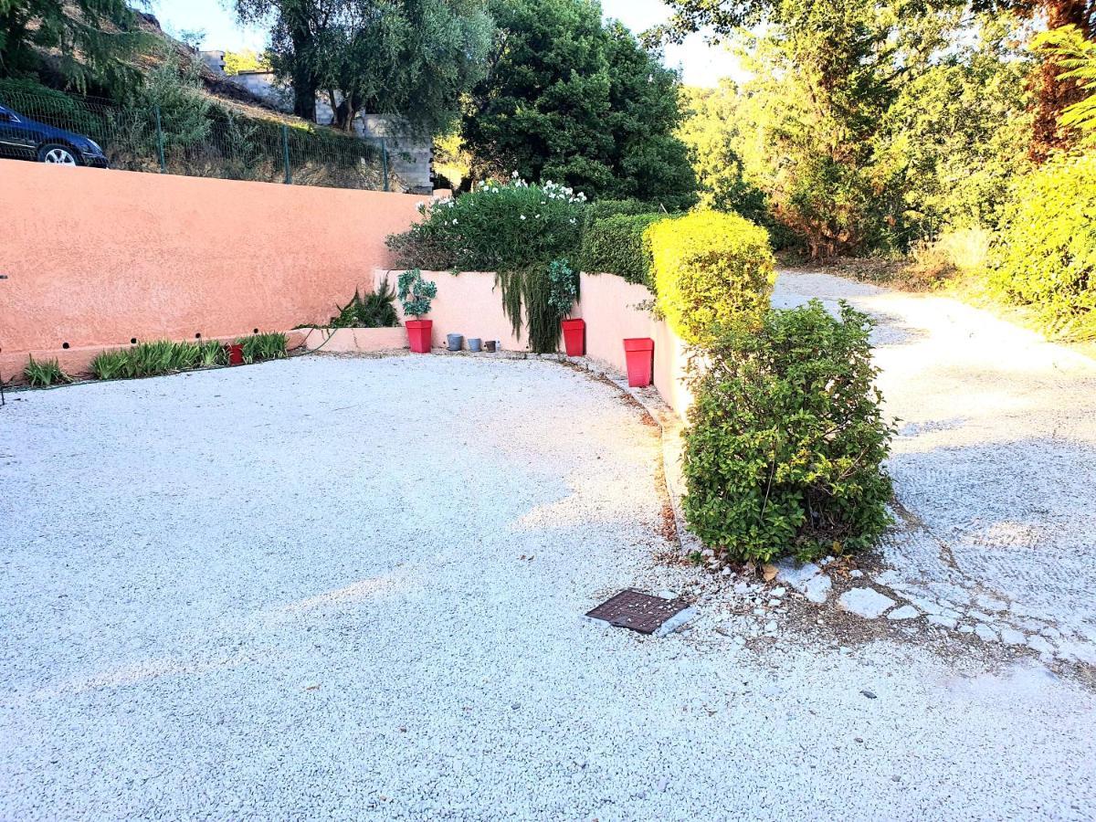 Le Nid De Darshan 2 Personnes Collobrières Esterno foto